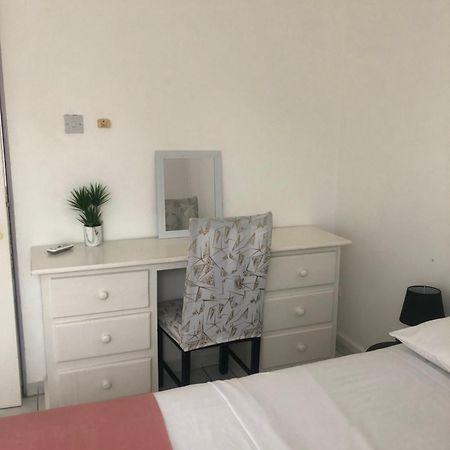 Home2Home Guesthouse Christchurch Eksteriør billede